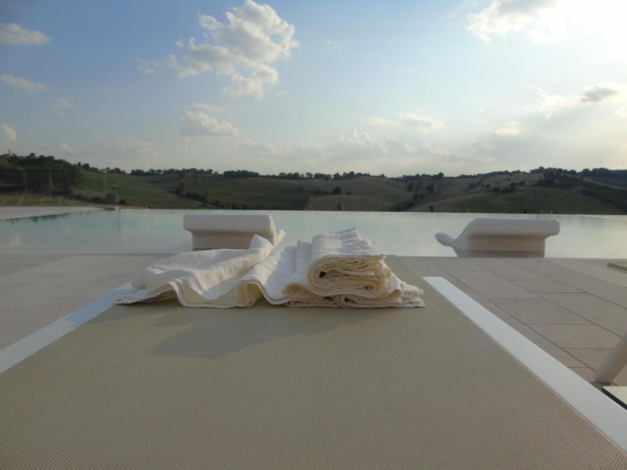 Filodivino Wine Resort & Spa San Marcello  Exteriör bild